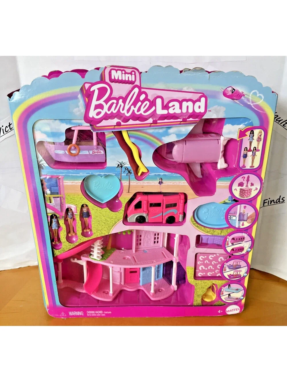 Barbie Mini BarbieLand DreamHouse & 3-Vehicle Playset Piccolo, Multicolor